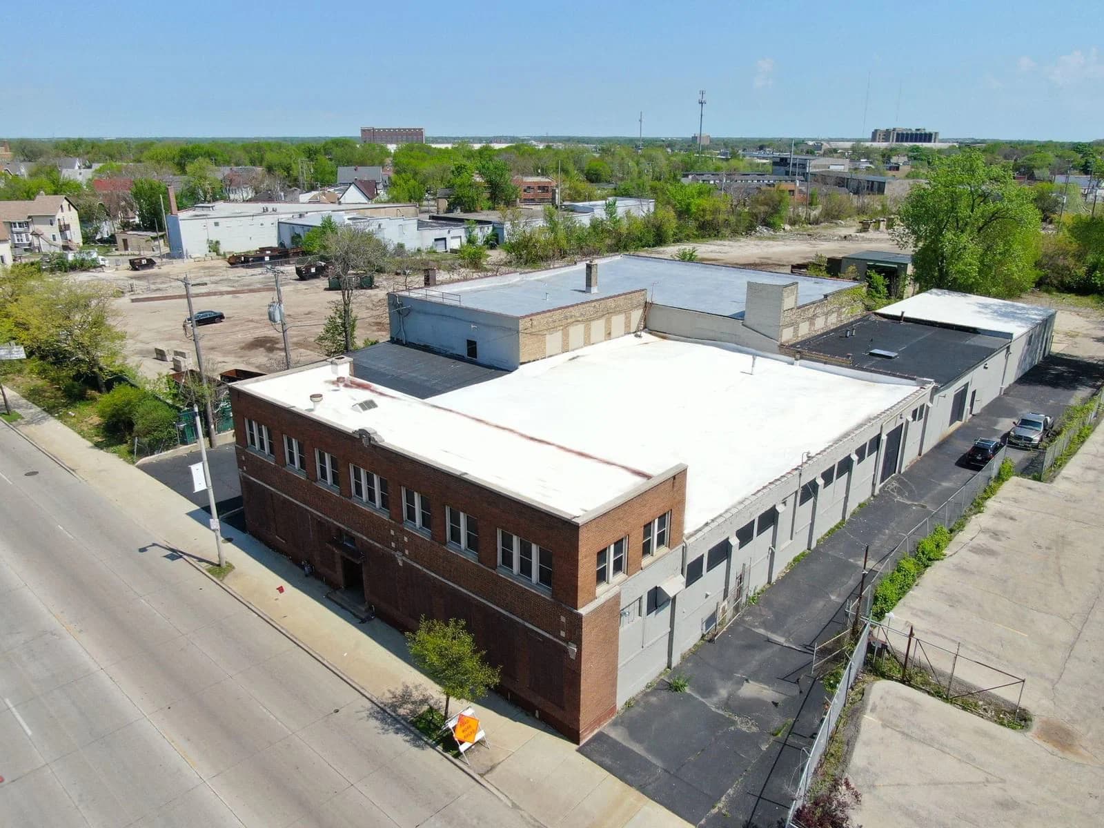 3258 Fond Du Lac, Milwaukee, WI 53210