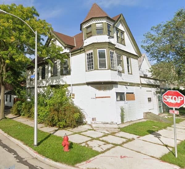 1034 Hadley, Milwaukee, WI 53206