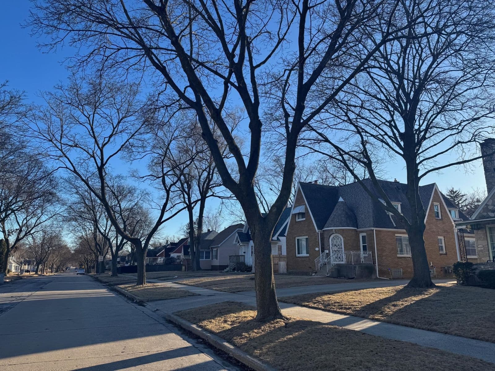 5953 41st St, Milwaukee, WI 53209 3