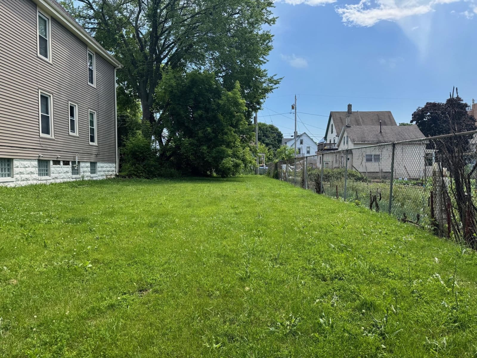 3121 St Paul, Milwaukee, WI 53208