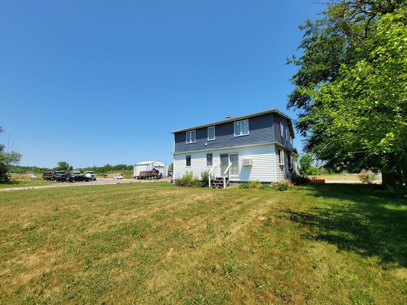 5732 Rawson 2