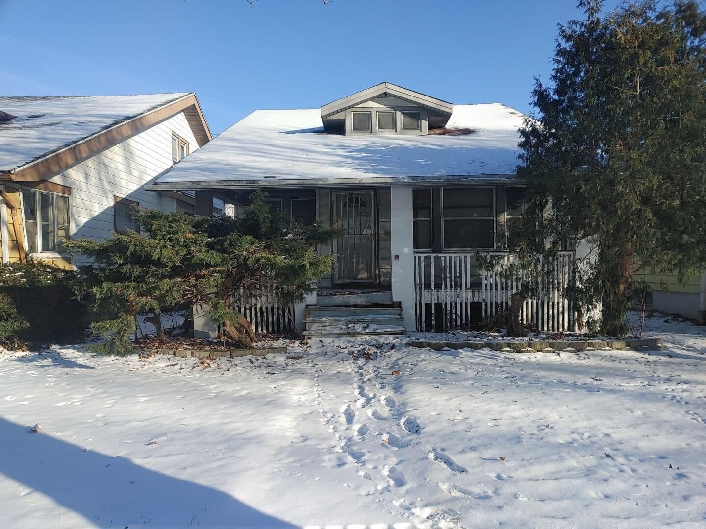 3616 16th St, Milwaukee, WI 53206