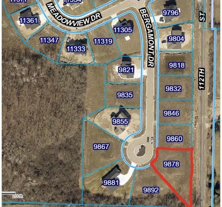 9878 Bergamont, Franklin, WI 53132