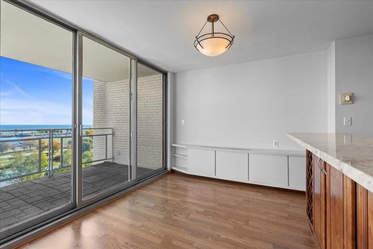1610 Prospect 5