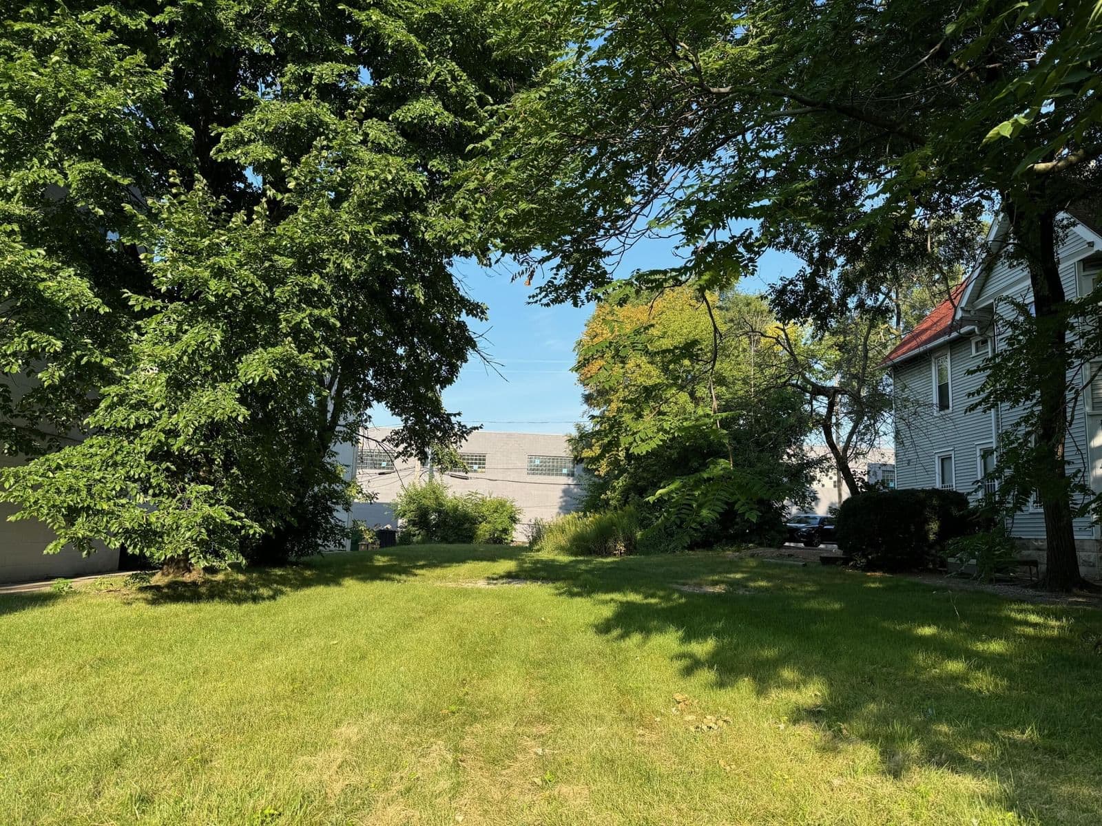 541 20th, Milwaukee, WI 53233