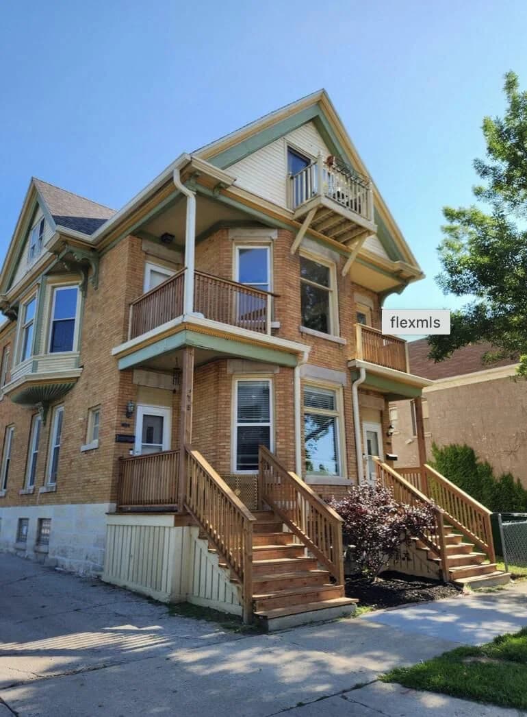 518 Vine 4