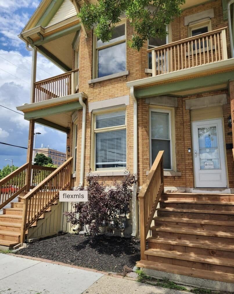 518 Vine 2