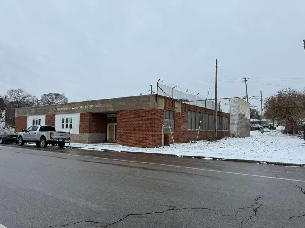 3320 Vliet, Milwaukee, WI 53208
