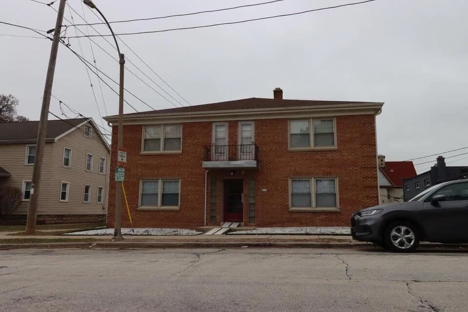 2312 71st, Wauwatosa, WI 53213