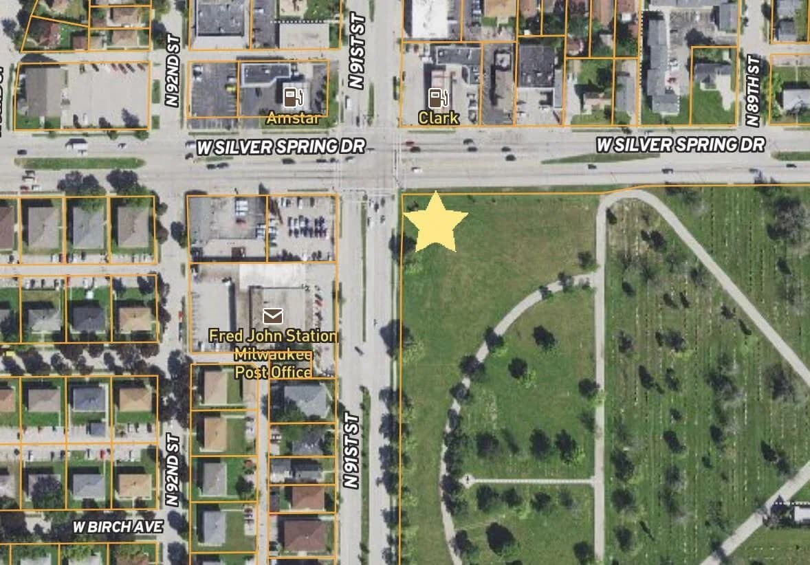 Lt0 91st, Milwaukee, WI 53225