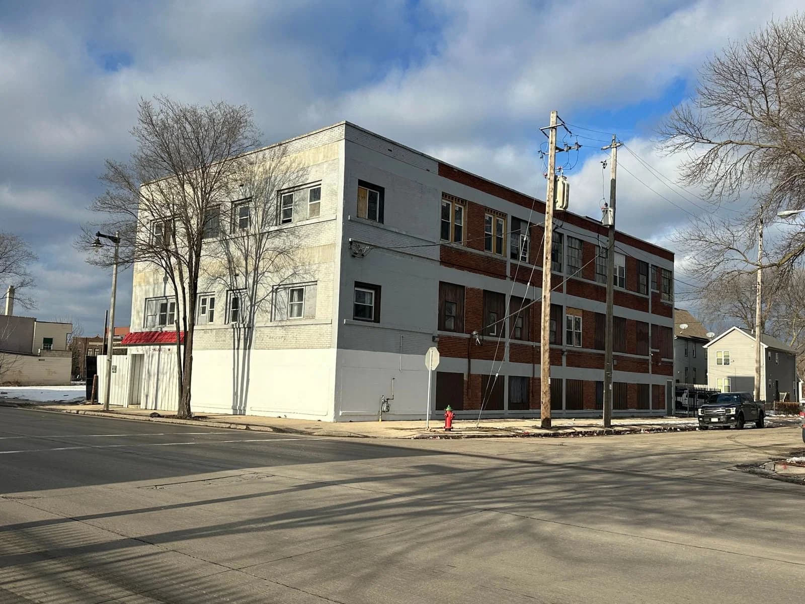 2600 Fond Du Lac, Milwaukee, WI 53206