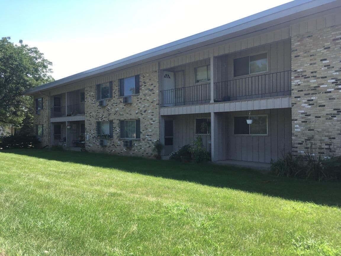 3809 35th, Greenfield, WI 53221
