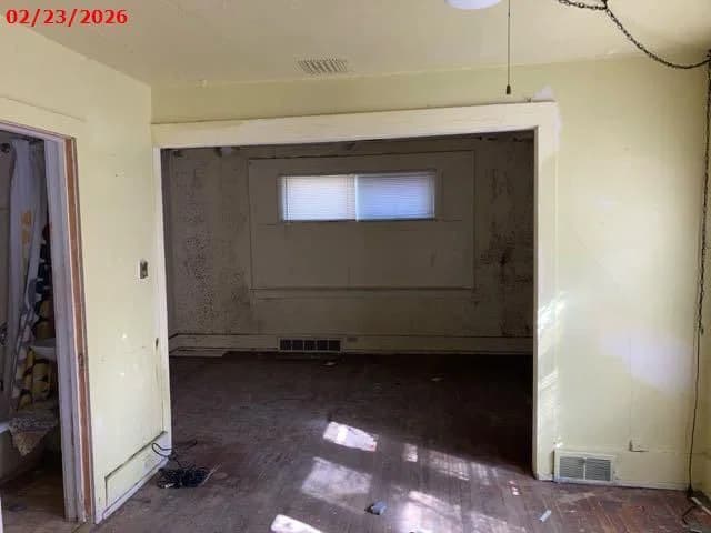 2910 9th 5