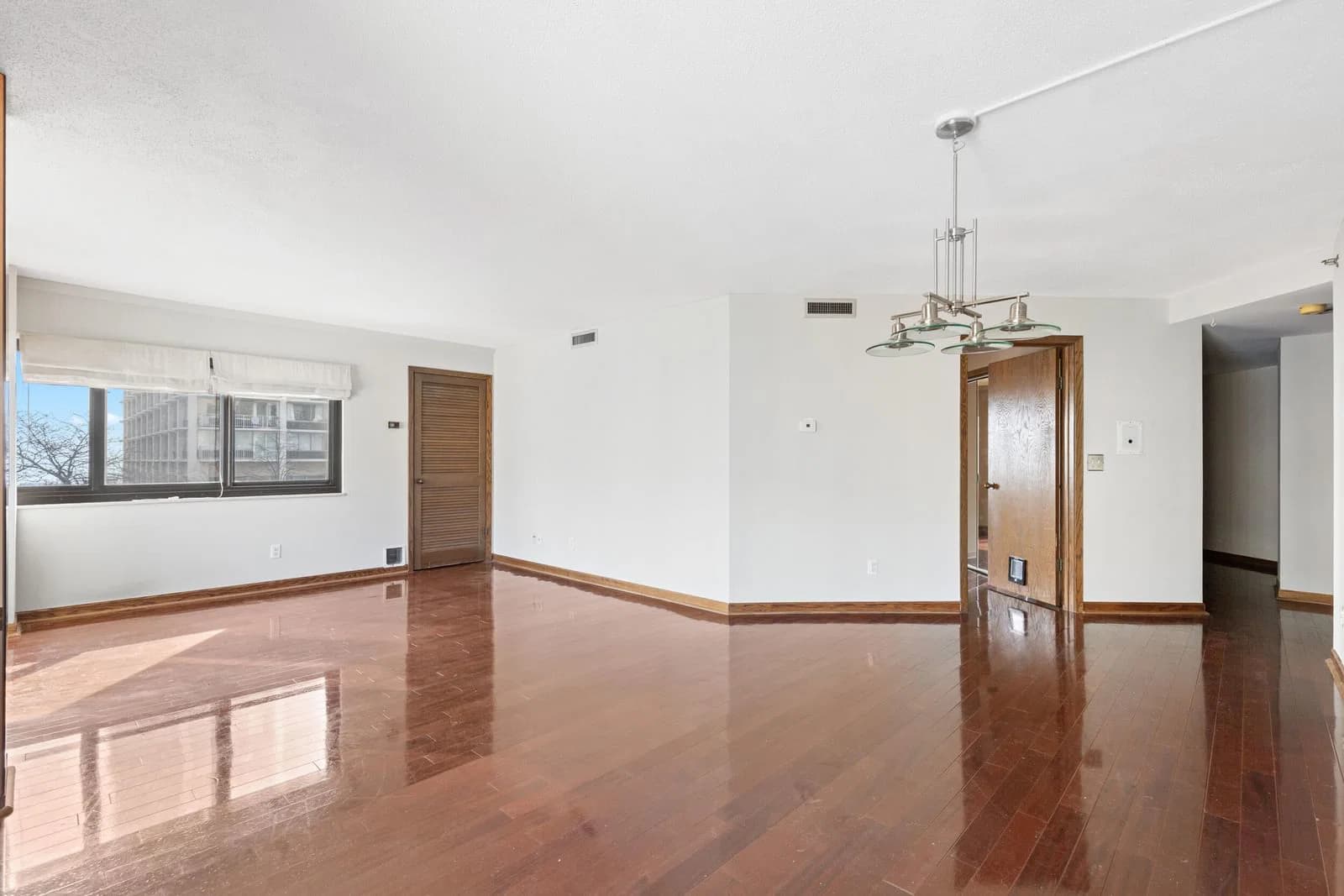 1633 Prospect 2