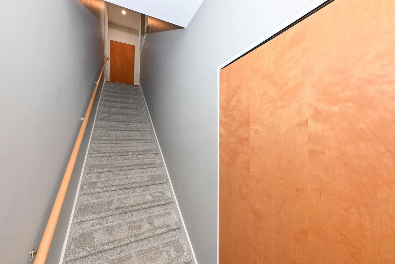 2136 Commerce 3
