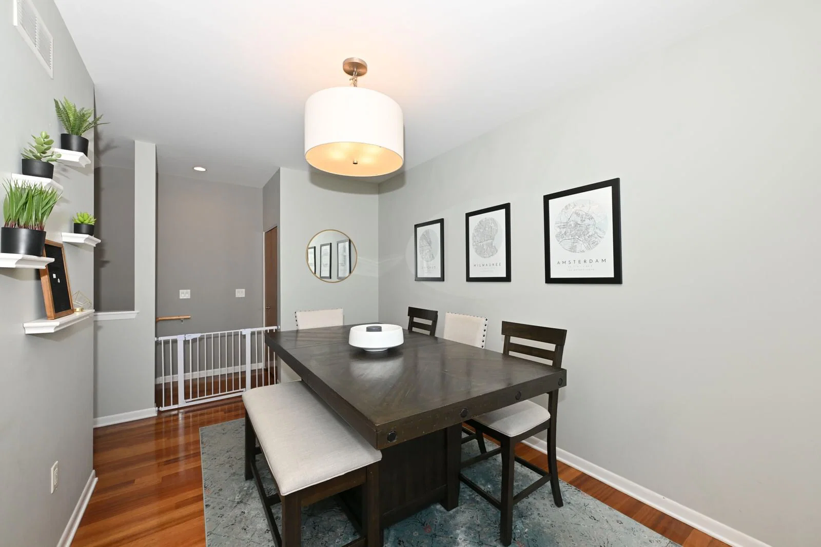 2136 Commerce 5