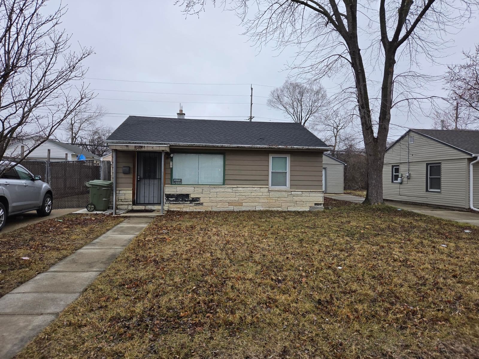 5808 Carmen, Milwaukee, WI 53218