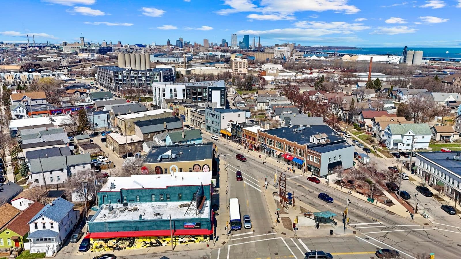 2243 Woodward 4