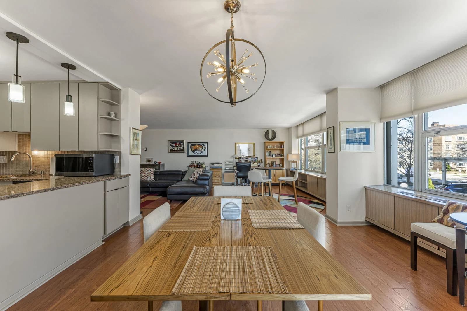 1610 Prospect 4