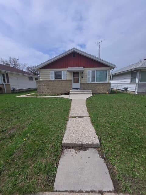 4871 Sherman, Milwaukee, WI 53209