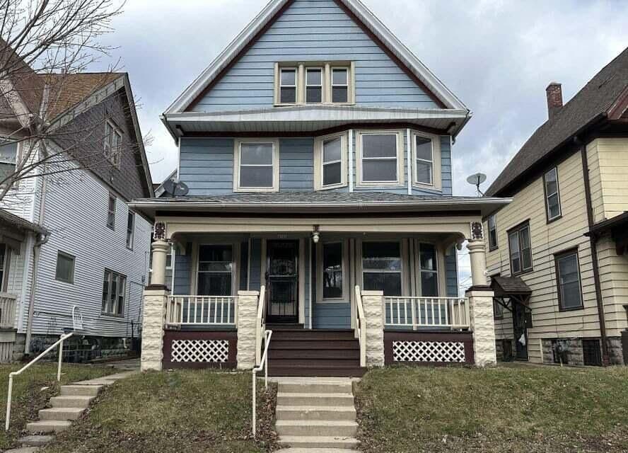 4722 Garfield, Milwaukee, WI 53208