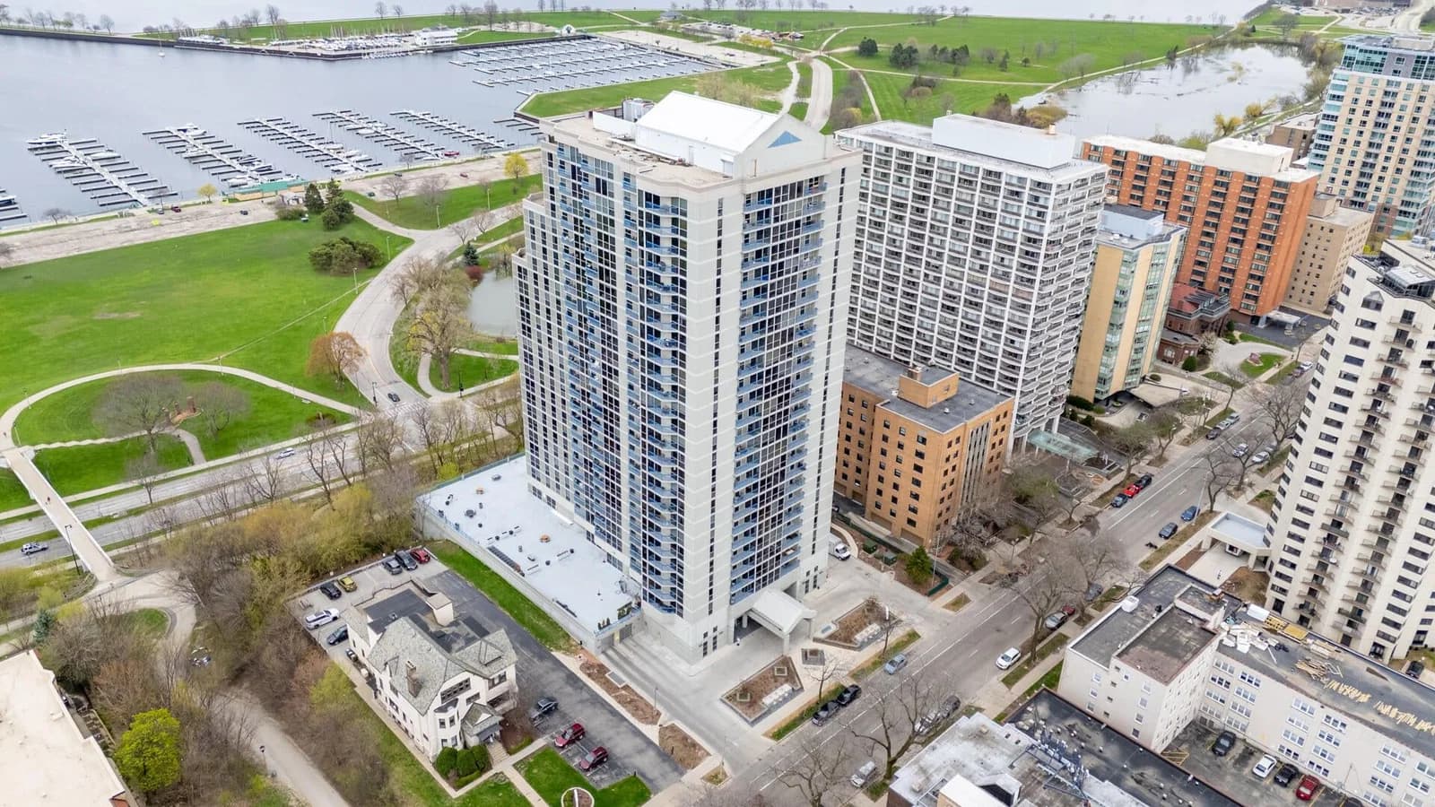 1660 Prospect 2