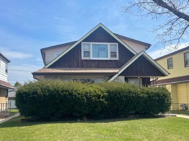 5724 98th, Milwaukee, WI 53225