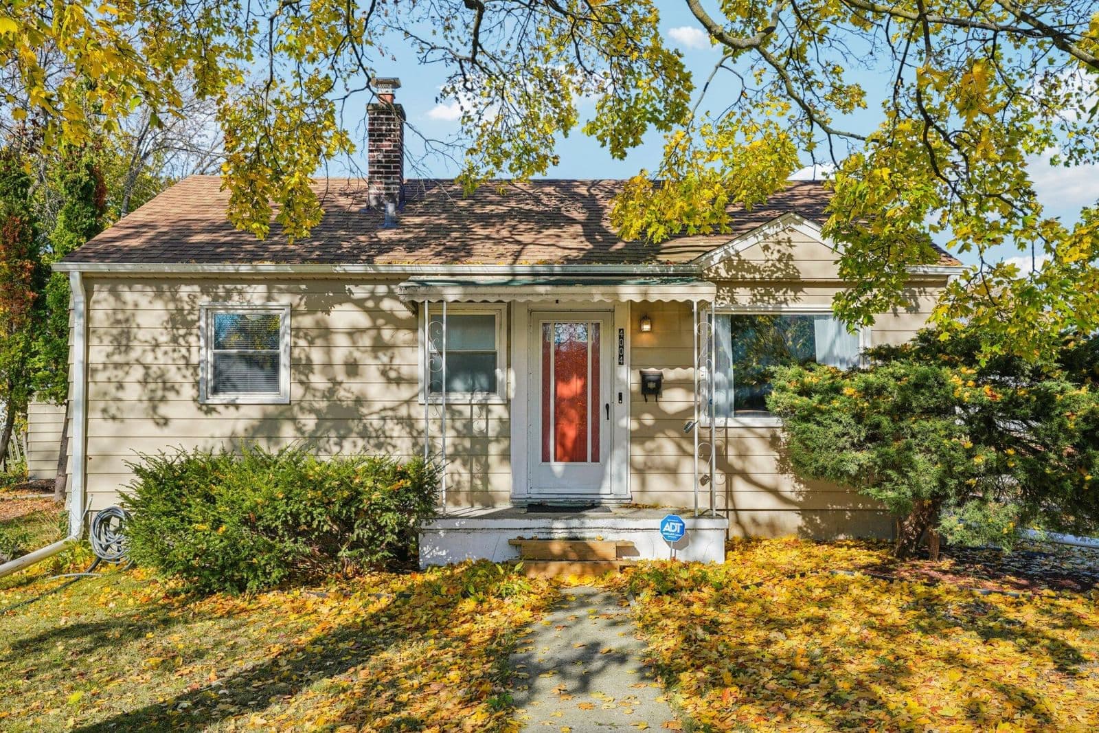 4004 Congress, Milwaukee, WI 53209