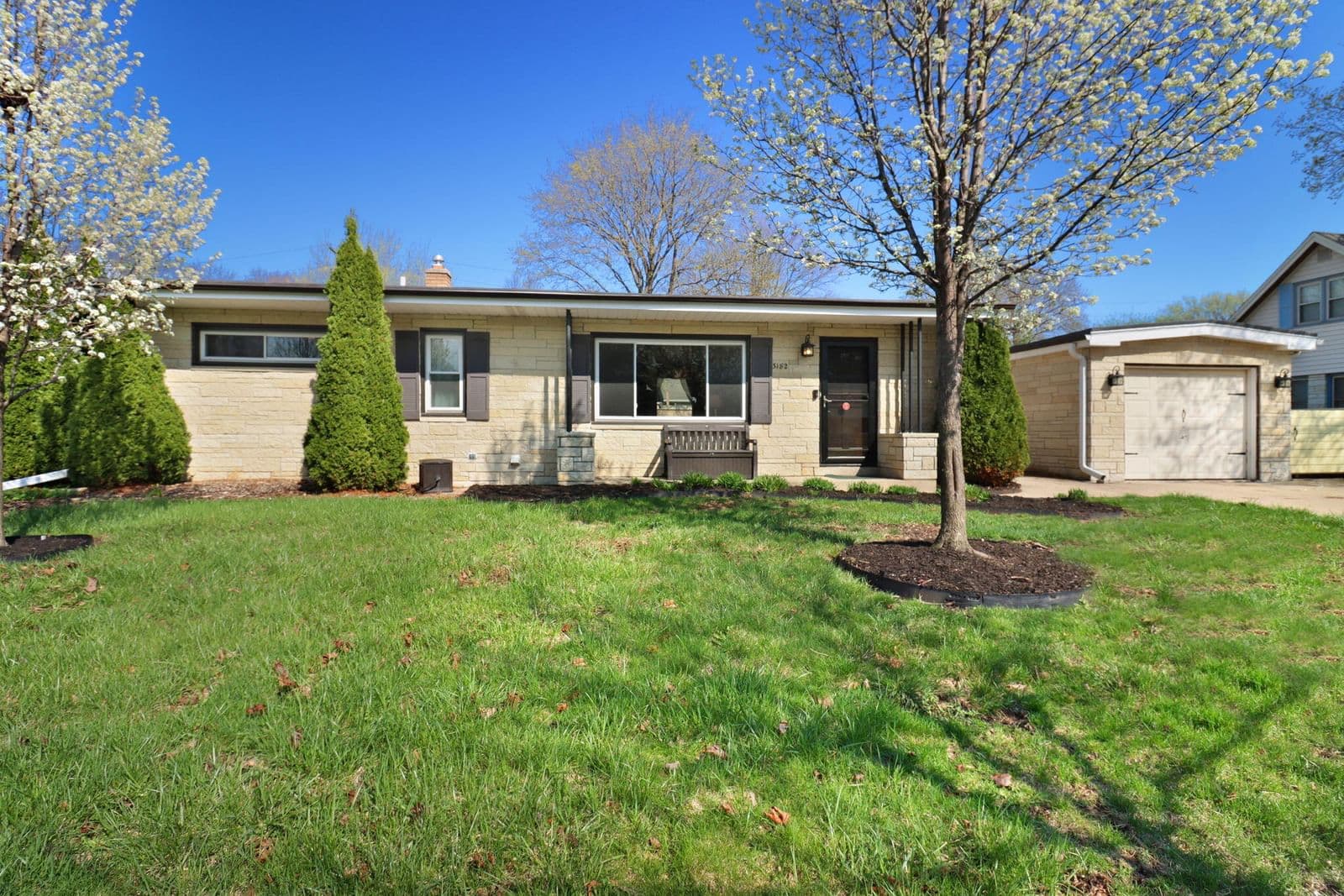 3182 Knoll 2