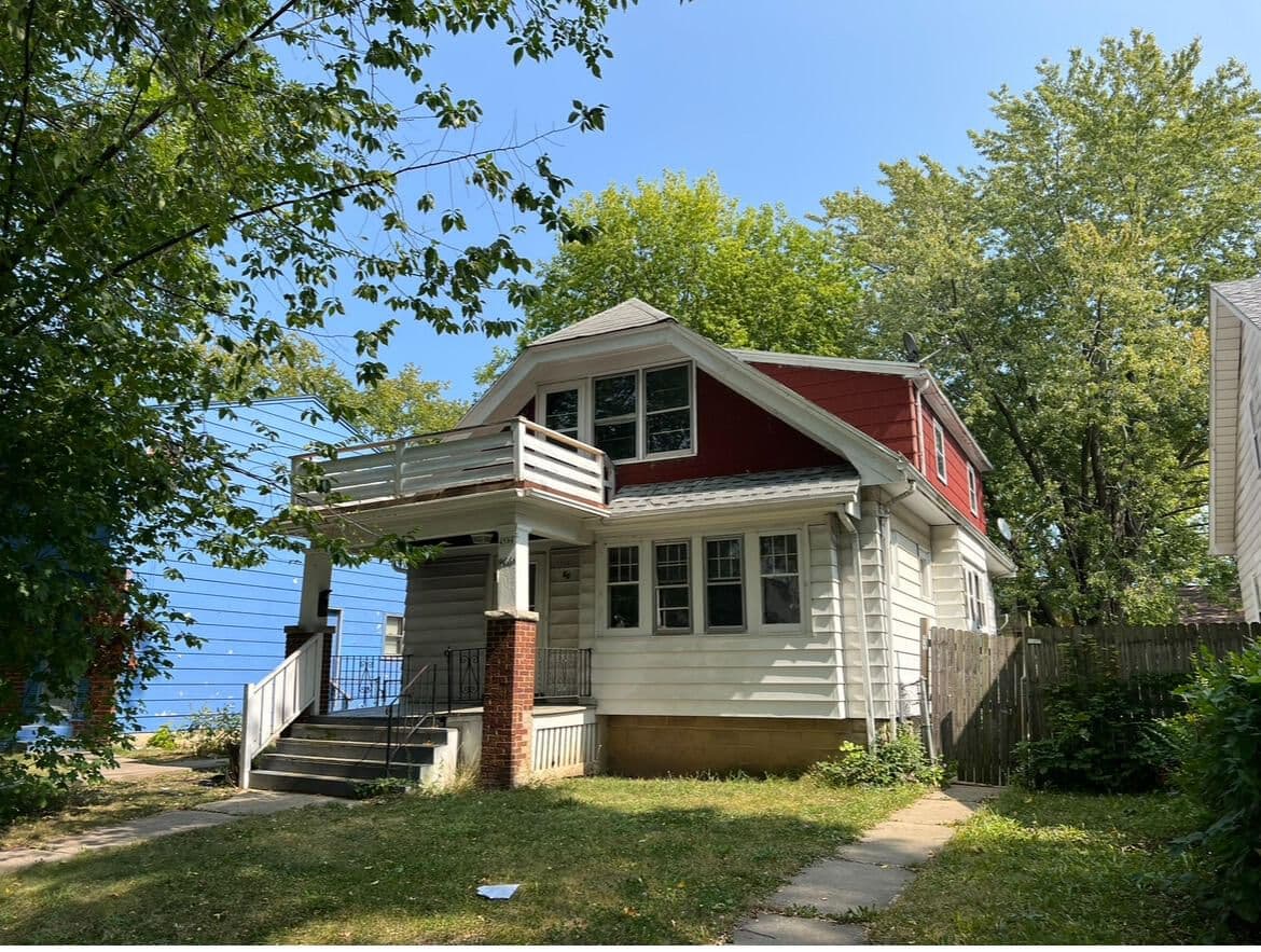 4566 28th, Milwaukee, WI 53209