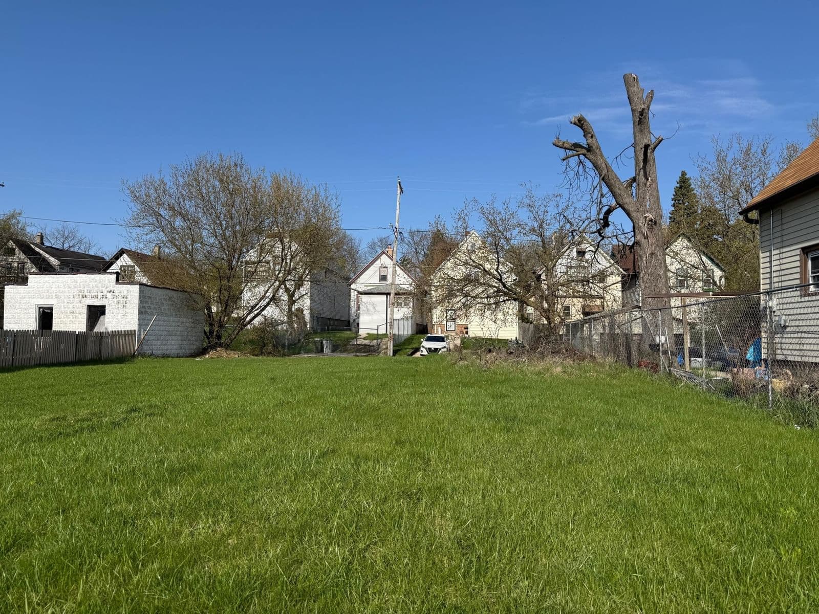 2837 Hubbard, Milwaukee, WI 53212