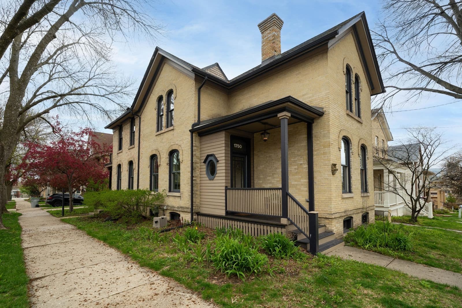 1750 Palmer, Milwaukee, WI 53212