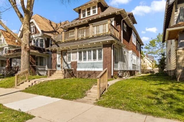 2560 41st, Milwaukee, WI 53210