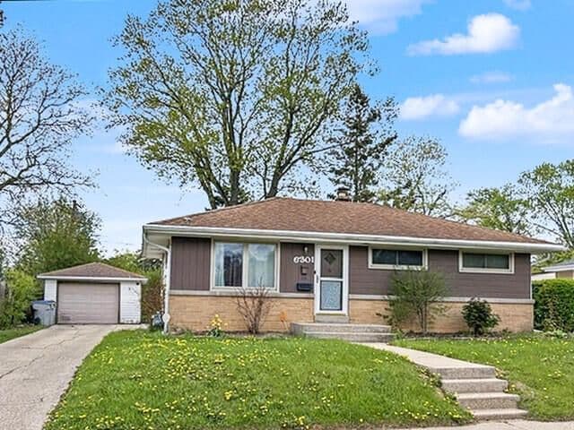 6301 Joyce, Milwaukee, WI 53225