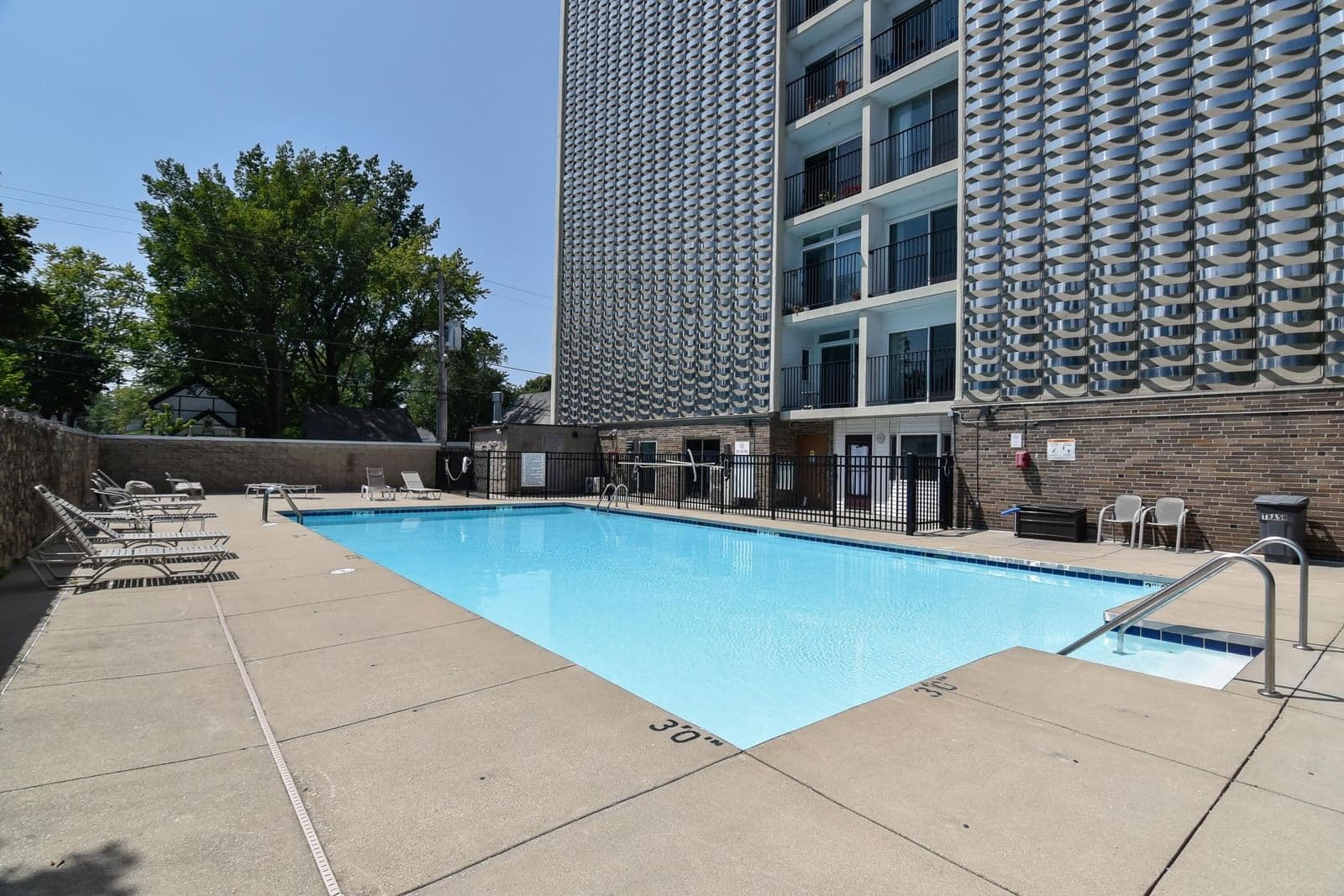 2525 Shore 4