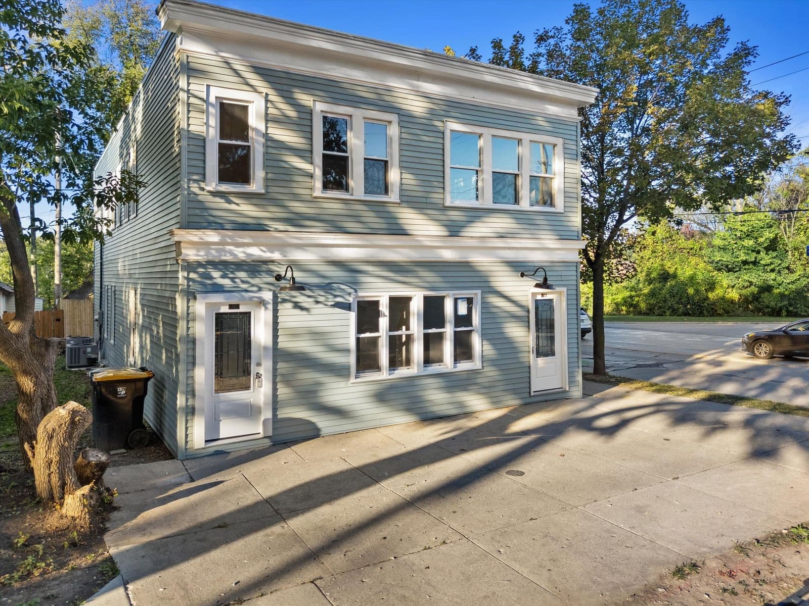 6800 Auburn 2