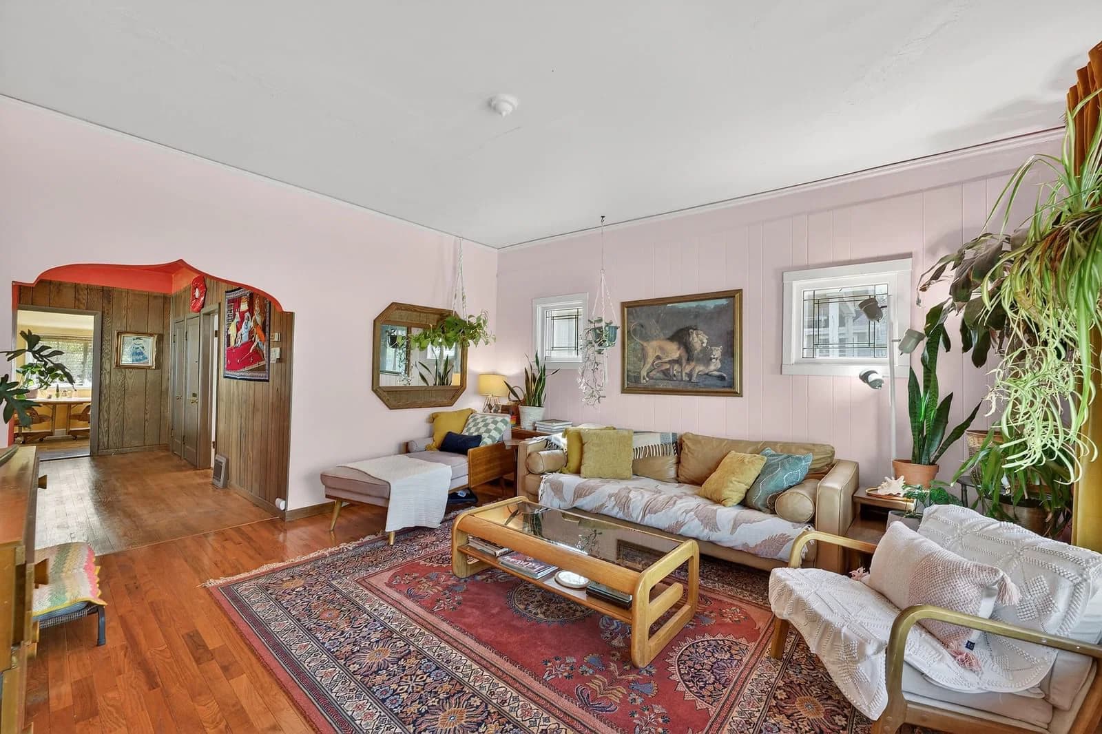 925 Lincoln, Milwaukee, WI 53207