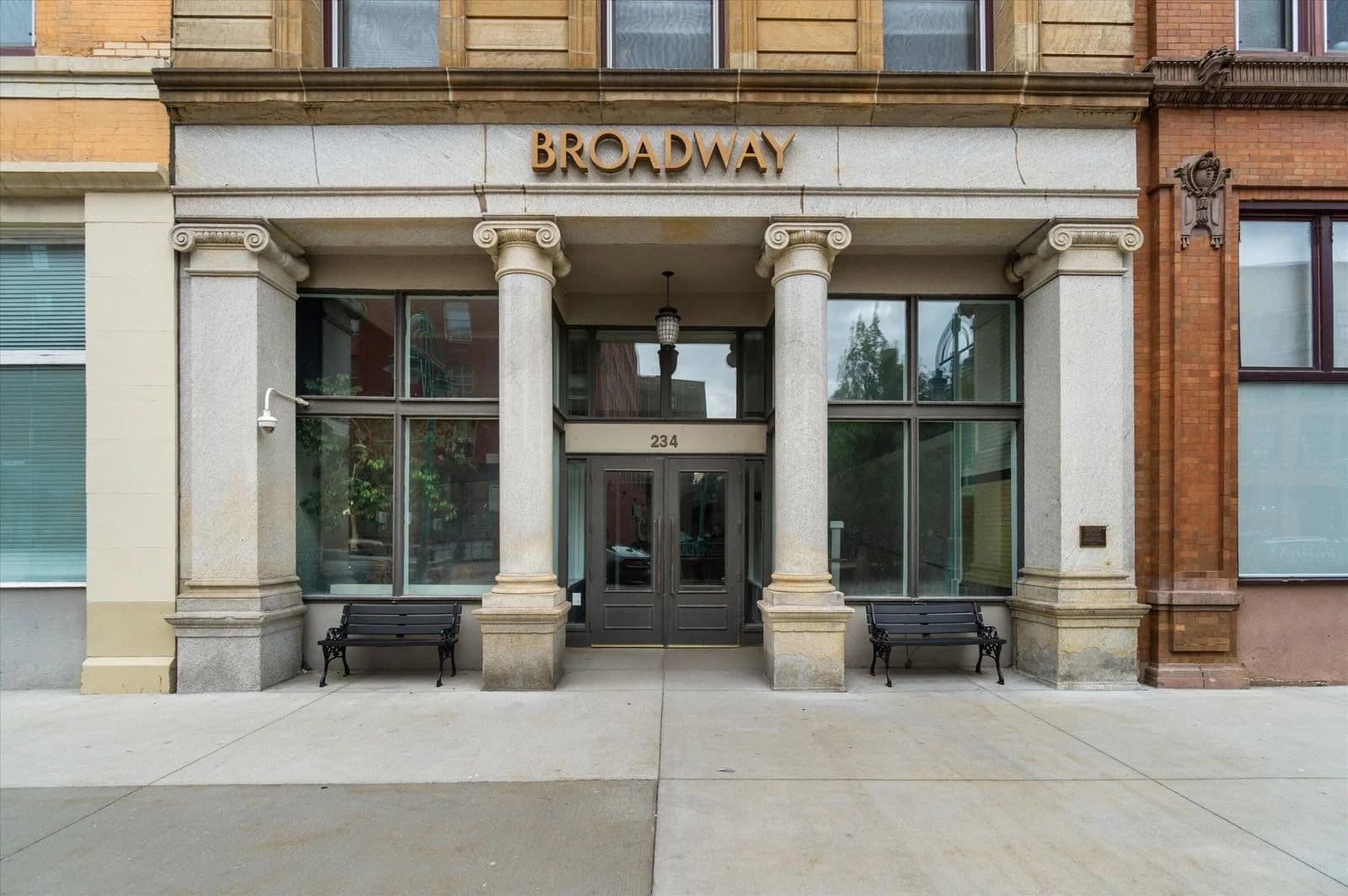 234 Broadway, Milwaukee, WI 53202