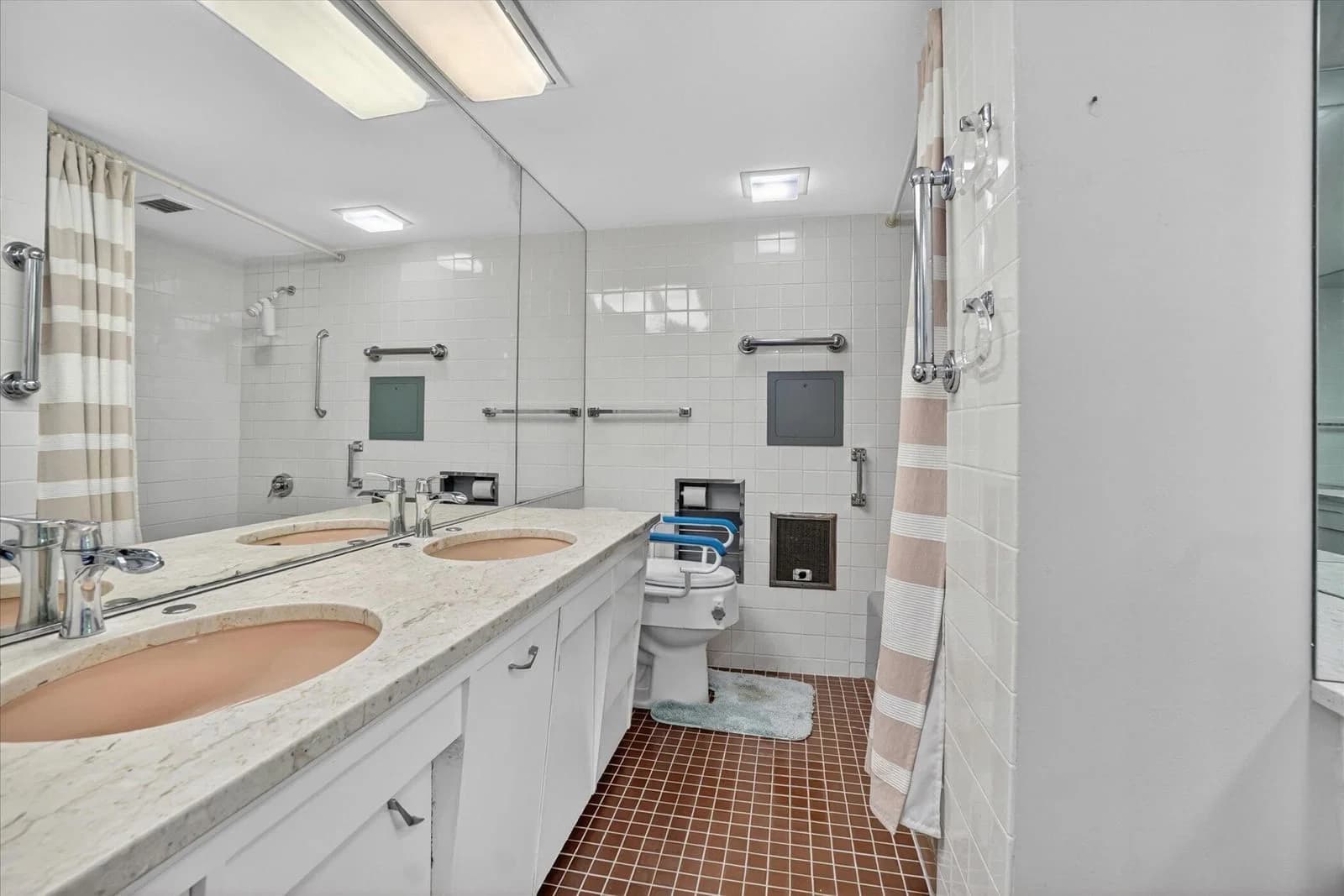1610 Prospect 5