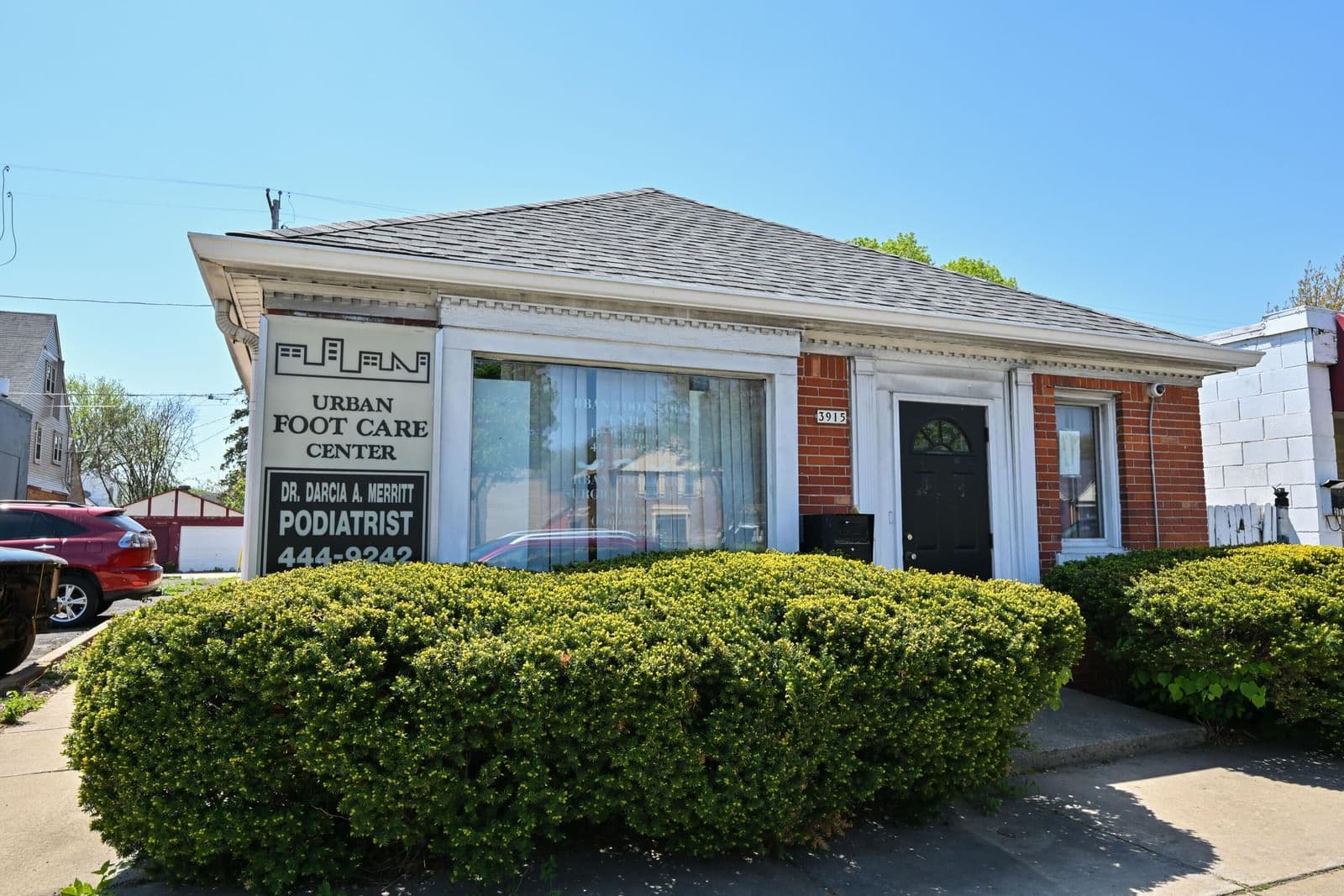 3915 Capitol, Milwaukee, WI 53216
