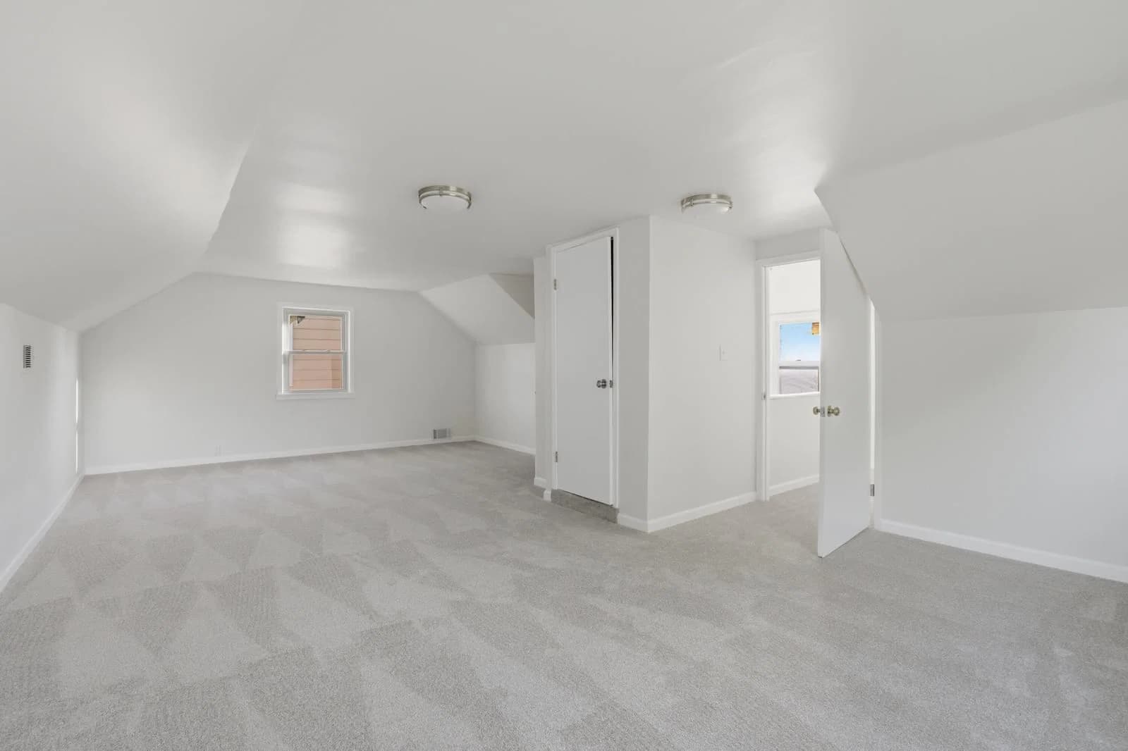 5064 26th, Milwaukee, WI 53209
