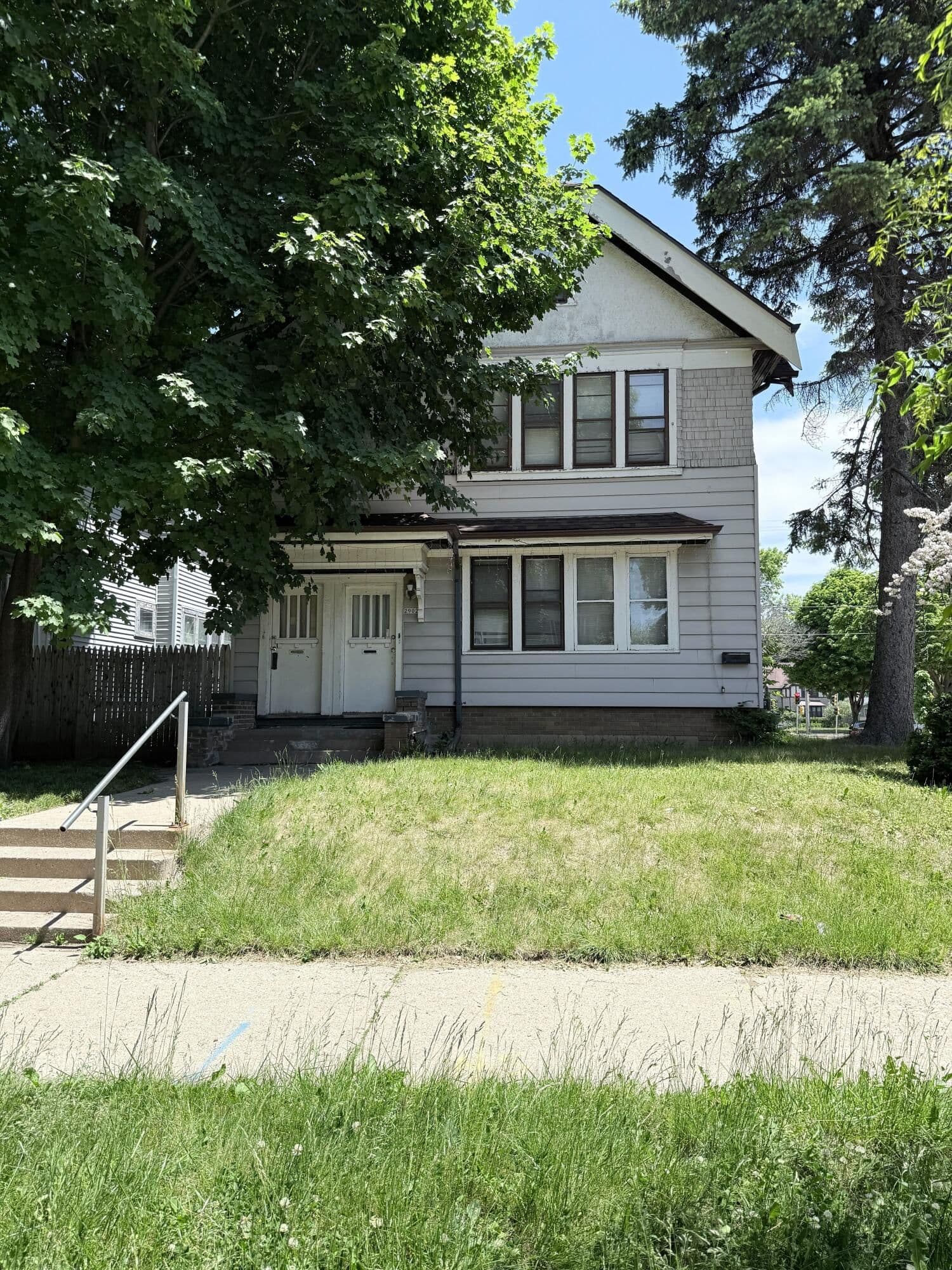 2902 44th, Milwaukee, WI 53210