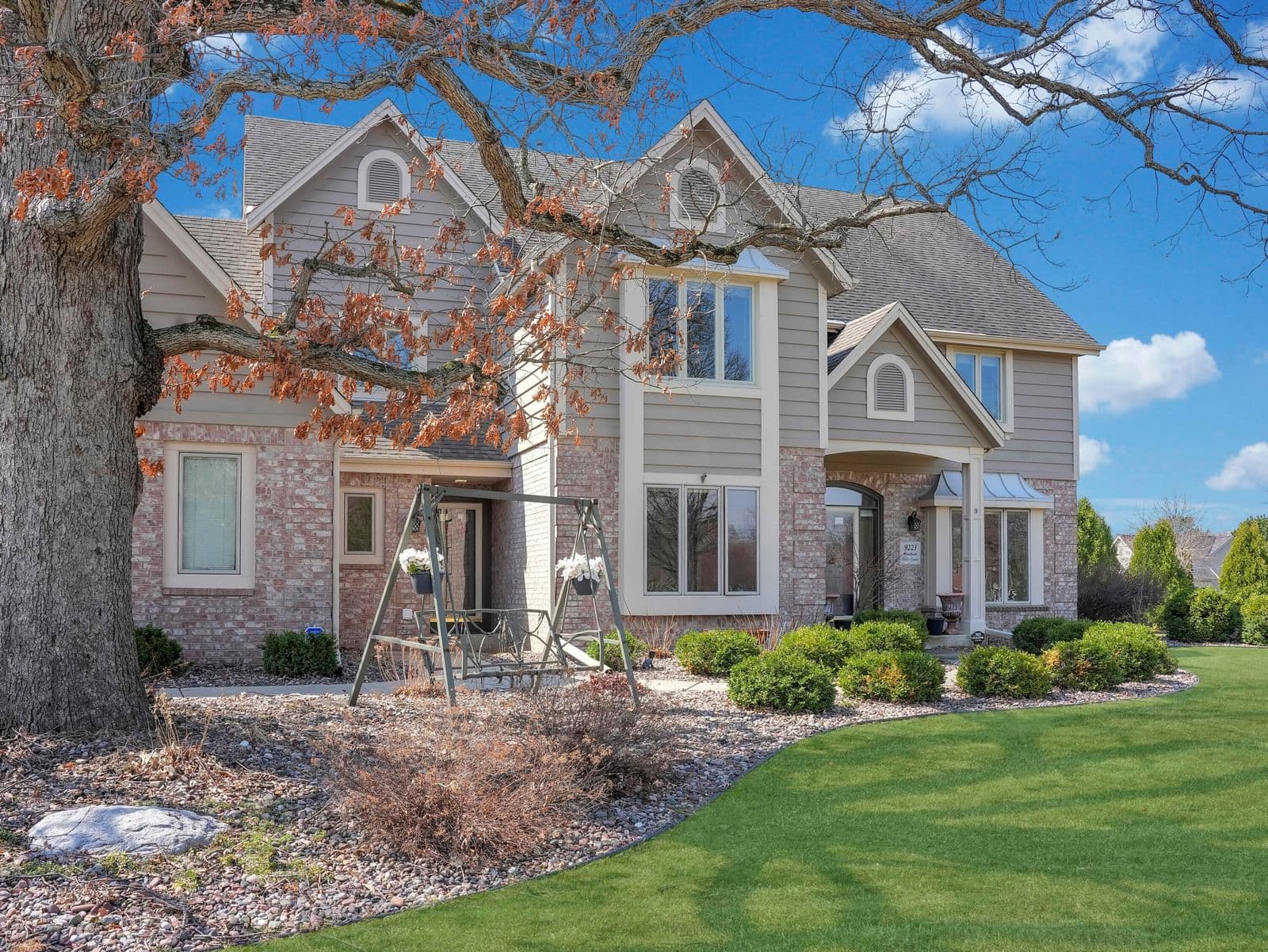 9223 Wyndham Hills, Franklin, WI 53132