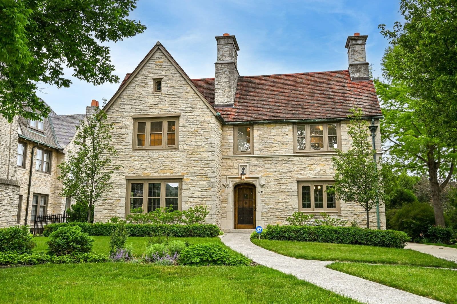 3445 Lake, Milwaukee, WI 53211
