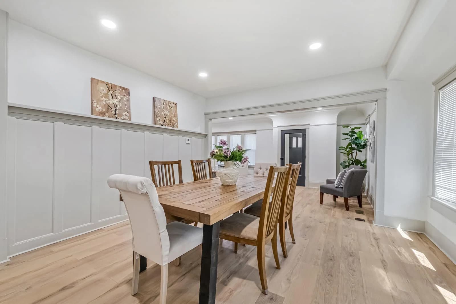 5615 Burleigh 4