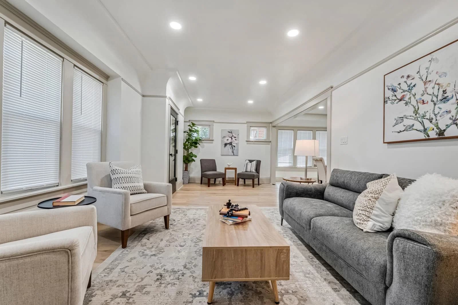 5615 Burleigh 3