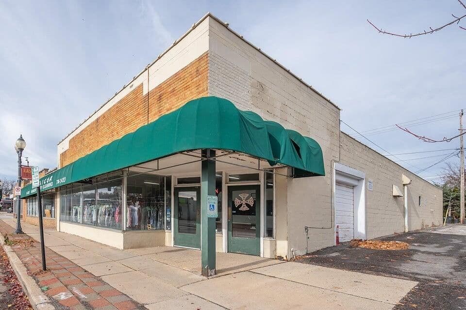 6718-6726 North 2