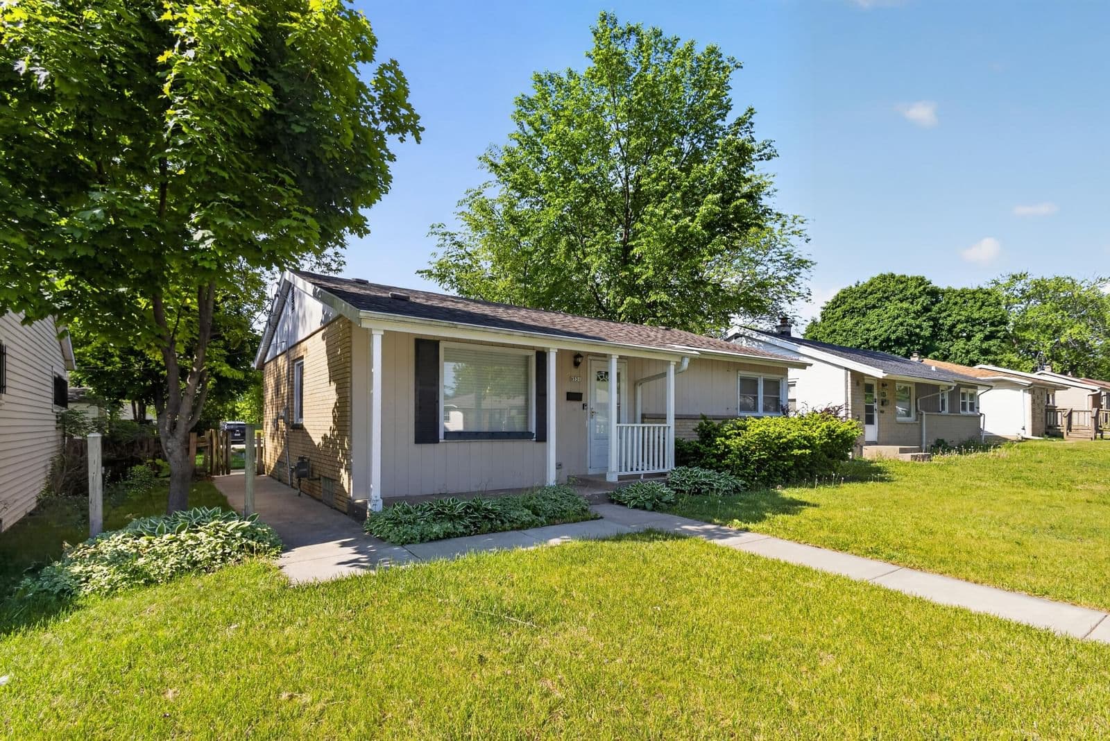 8531 Lawrence 2
