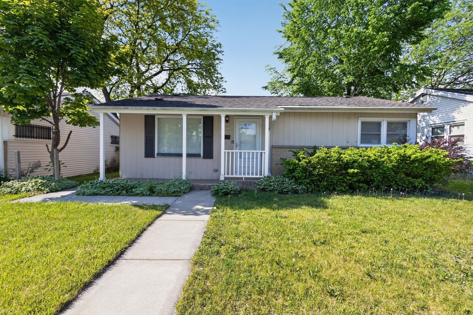 8531 Lawrence 3