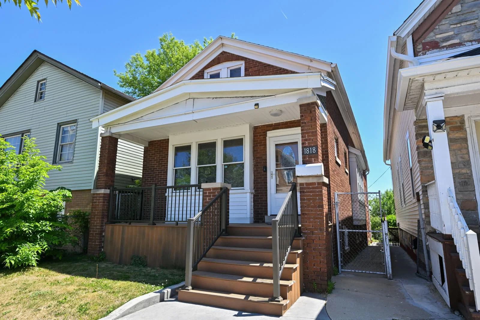 1818 6th, Milwaukee, WI 53204